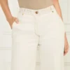 Naomi-Jeanshose mit weitem Bein Naomi-Jeanshose mit weitem Bein