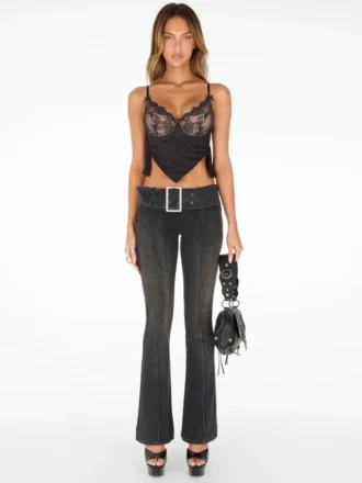 Bootcut-Jeans mit Gürtel